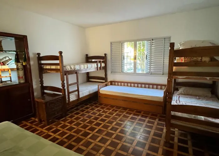 Quarto privativo ótima localização