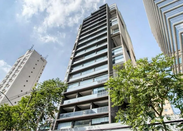 Studio completo no coração da Vila Olimpia com vaga