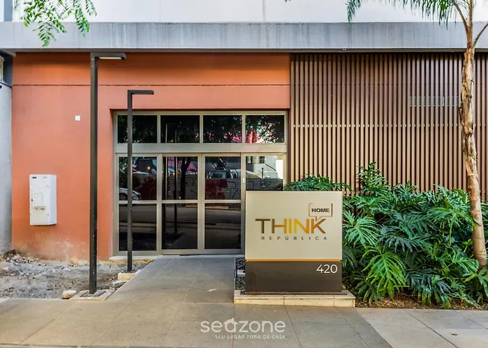 THK - Prédio c/ piscina no Bairro República em SP