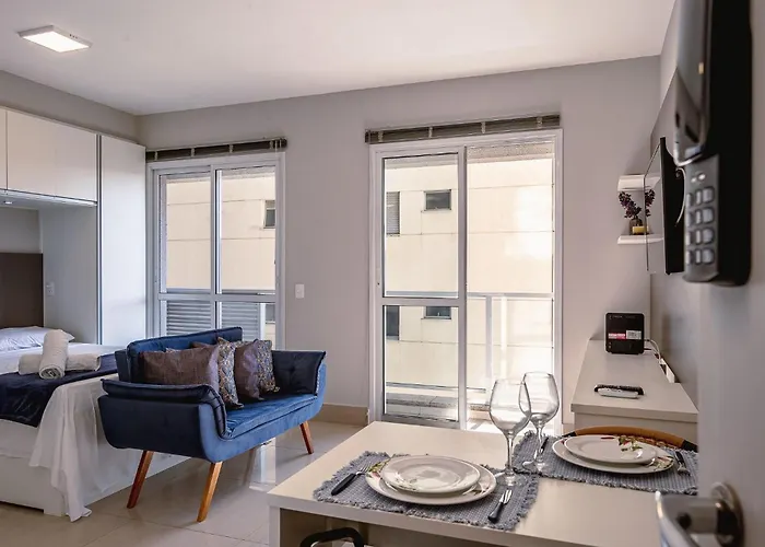 Studio Bonitinho Com Garagem E Ar Condicionado