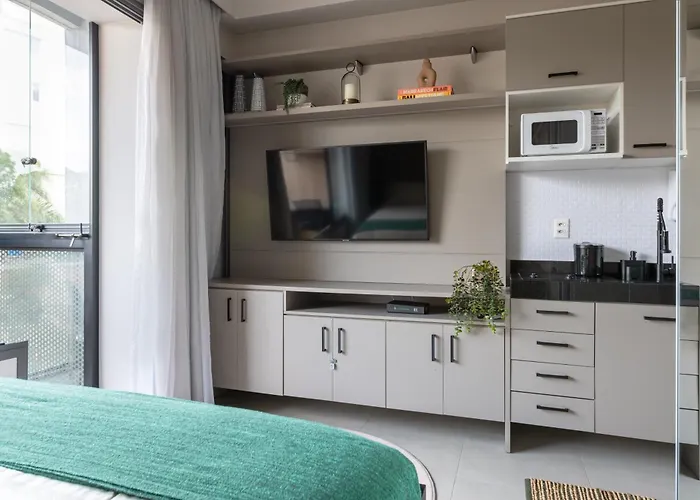Studio com Varanda - Vila Olímpia