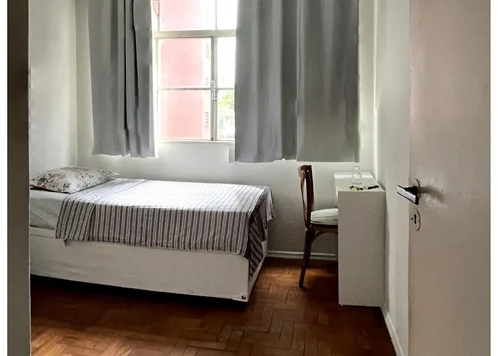 AVENIDA PAULISTA - QUARTO SOLTEIRO em Apartamento compartilhado
