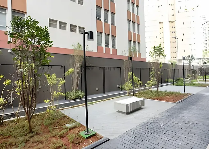 Vista Alta/Academia/Insper e Hosp.São Luiz 650mts