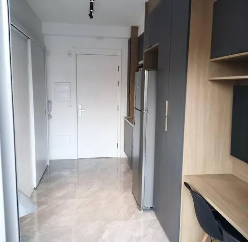 Studio de 25 metros Do lado Metrô linha 5 Lilas