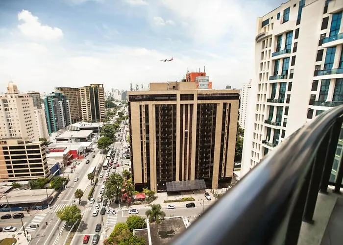Flat 4 estrelas em Moema - Av Ibirapuera 2534