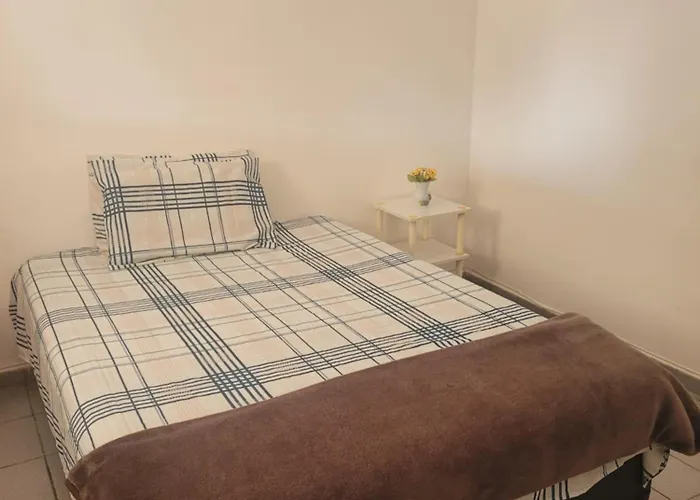 Quarto Disponível em Sobrado
