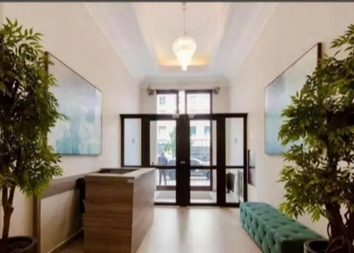 Studio no centro de SP próximo da 25 de Março, Bras, Santa Efigenia e metrô