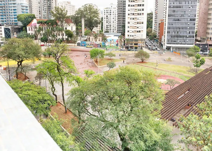 Studio Roosevelt - Metro Republica