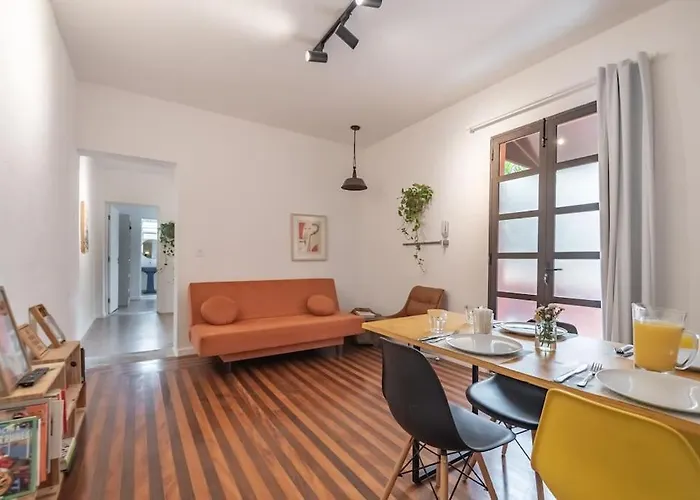 Casa tranquila ao lado do parque