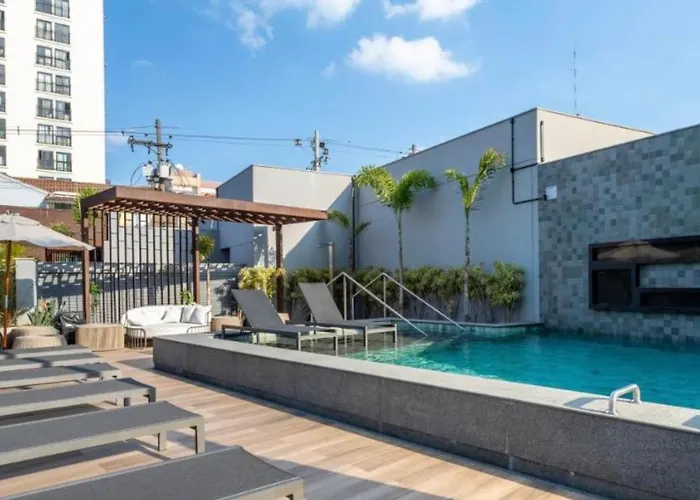 Studio na Vila Mariana com linda vista no 15 e 17 andar