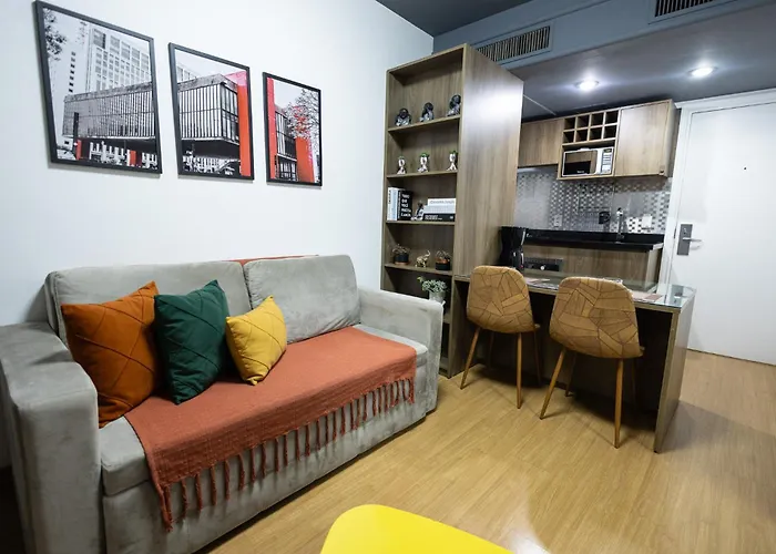 Suíte Decorada | Localização privilegiada Wi-Fi