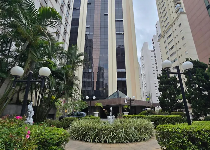 Sanches Coo - Jardins Flat com hidro, academia e piscina