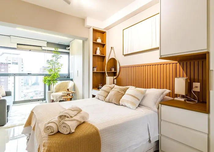 LUXO Brooklin AIR Studio Charme Boho com Vista Incrível
