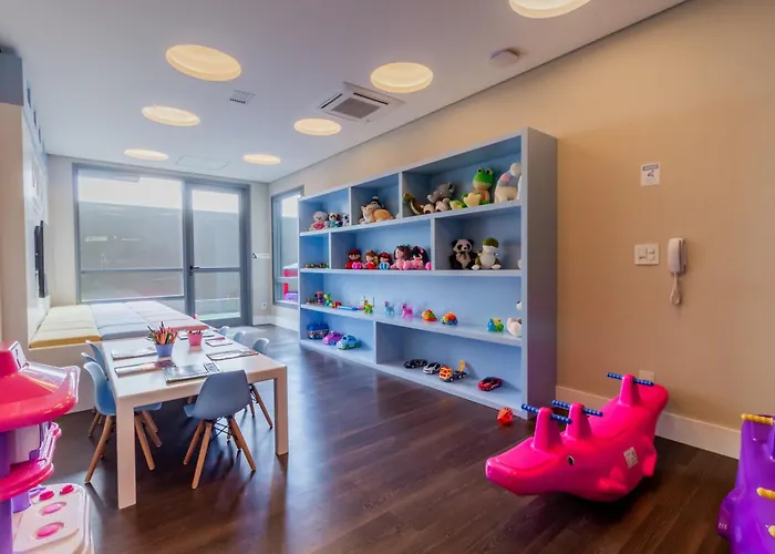 Studios no melhor ponto de Moema Garagem lazer e Metrô perto WIFI grátis