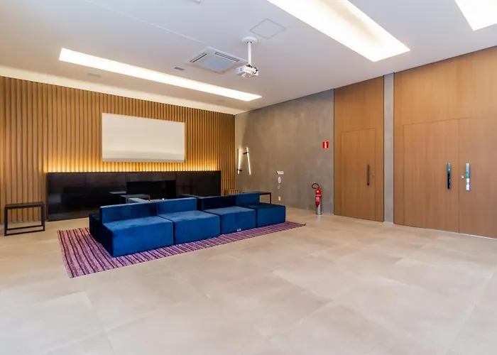 Studios no melhor ponto de Moema Garagem lazer e Metrô perto WIFI grátis São Paulo