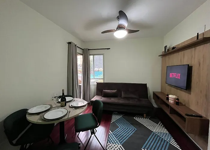 Flat na Liberdade c/AC | Próx.Faculdades&Hospitais Apartamento São Paulo