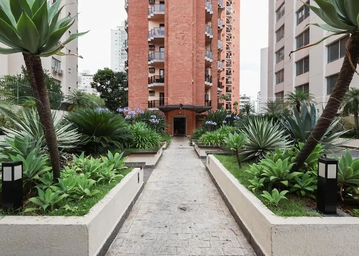 Apto no Jardins com área de lazer!