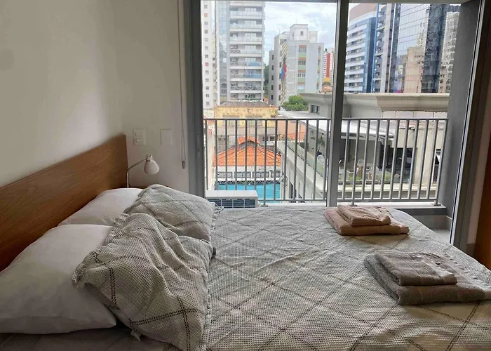 Studio em Pinheiros a uma quadra da Faria Lima