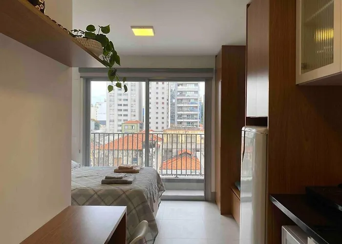 Studio em Pinheiros a uma quadra da Faria Lima