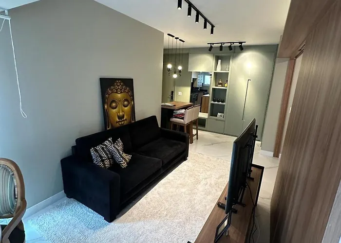 Apartamento Luxo Moderno e Conveniente com Garagem