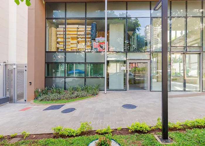 2 quadras metrô Oscar Freire com garagem, piscina e coworking Apartamento São Paulo