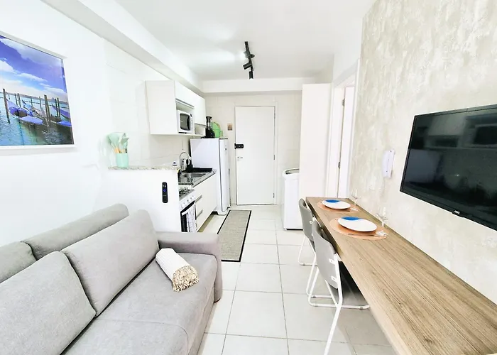 PJ182 - Apê Prático com Cozinha e Ótima Localização