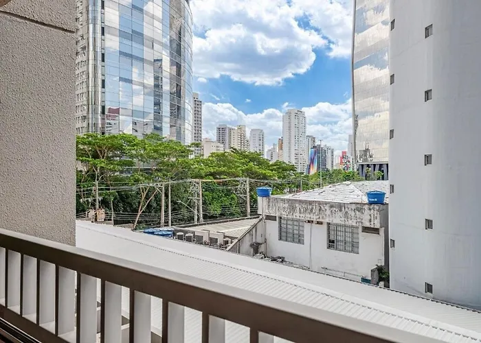 Pinheiros I Faria Lima, Apto Studio, 50m Metrô, Piscina, WI-FI