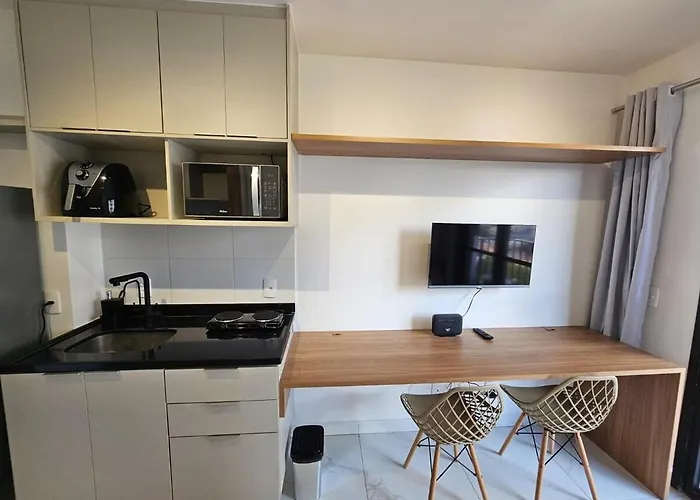 Apartamento em Pinheiros - 500m do Metrô Faria Lima