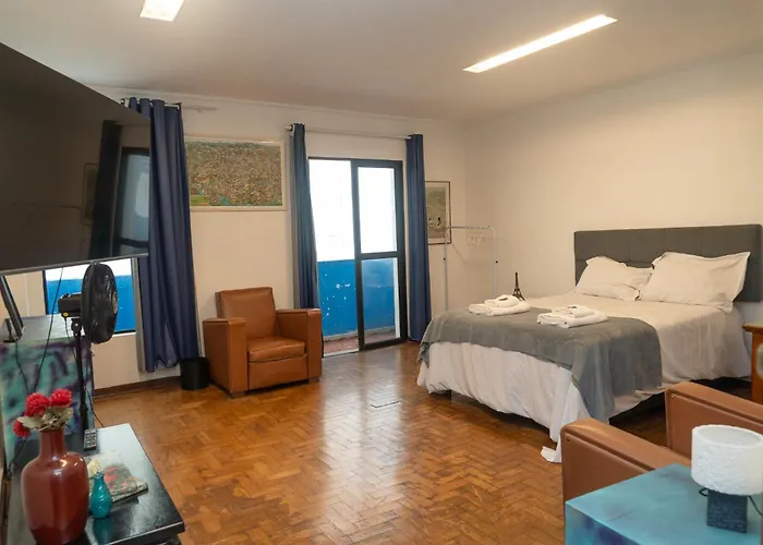 Apartamento 42 - 80m2 - Próx Metrô República, Brás e 25 de Março