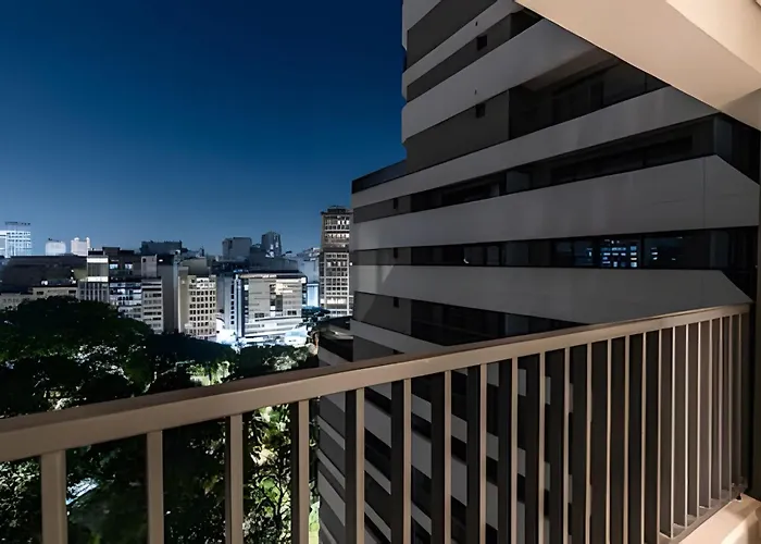 BHaus Setin Nova Republica - Vista Incrível da Praça e Skyline 16o andar - Academia - Piscina - Lavanderia - Em frente ao metrô - SR8