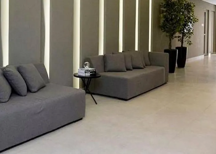 Notável Apartamento em frente ao metrô Brás - Rua Coronel Mursa, 56 - Brás São Paulo