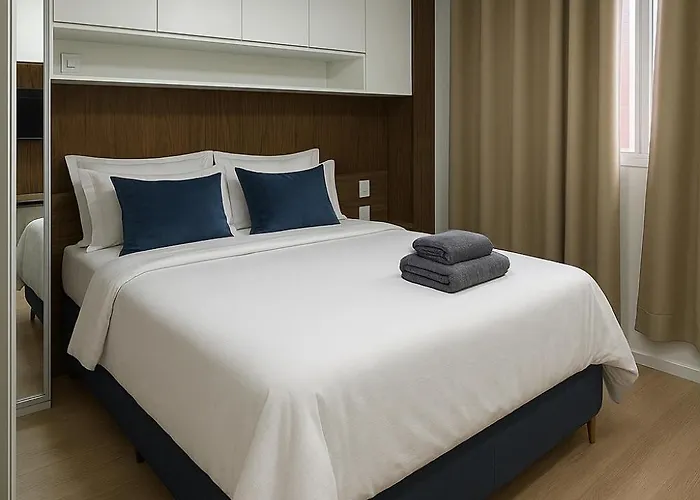 Notável Apartamento em frente ao metrô Brás - Rua Coronel Mursa, 56 - Brás