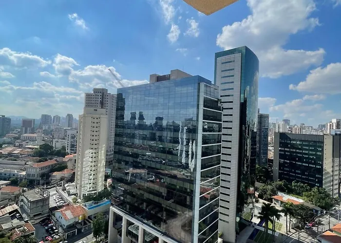 Flat 4 Estrelas Faria Lima