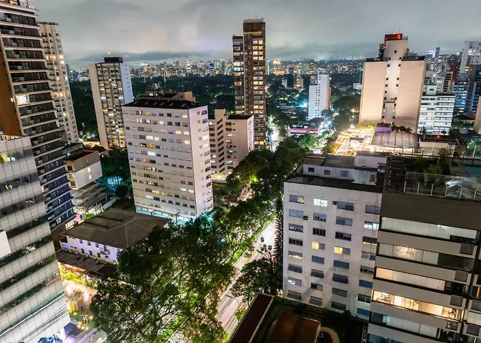 BHaus VN Oscar Freire - Studio compacto 20m2 Silencioso com Varanda - Vista Jardins 17o andar - Coworking - Locker - Minimercado - Academia - Lavanderia - Ao lado do Metrô - Estacionamento pago no prédio - OF8