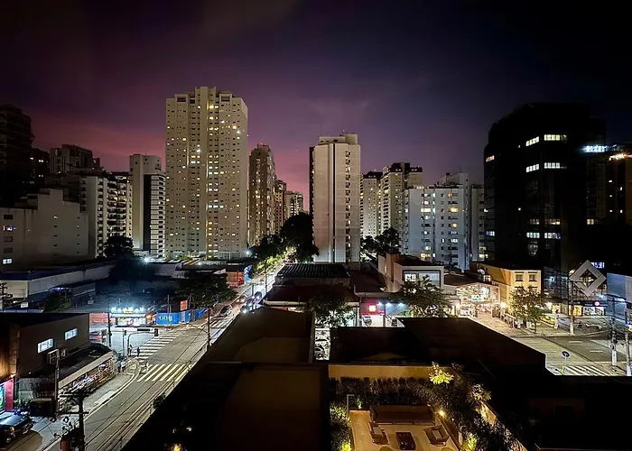 Loft Novissimo em Moema, 3 quadras do metro