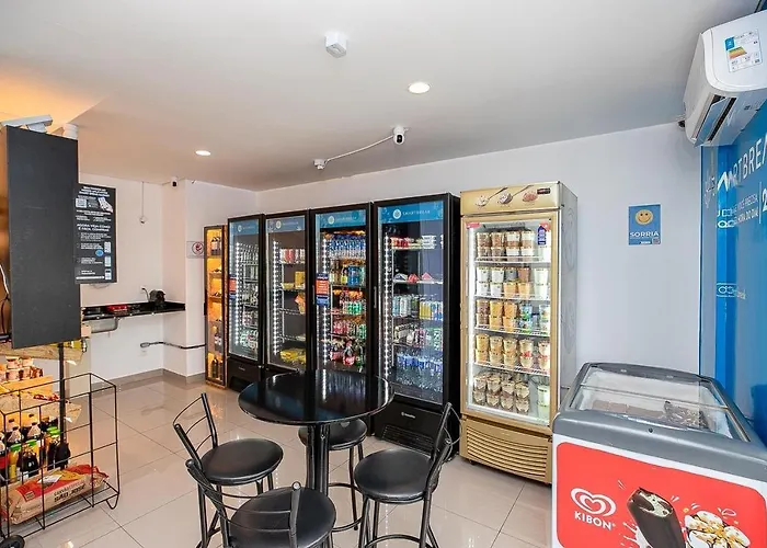 Studio Campo Belo com Rooftpo Piscina e Metrô São Paulo
