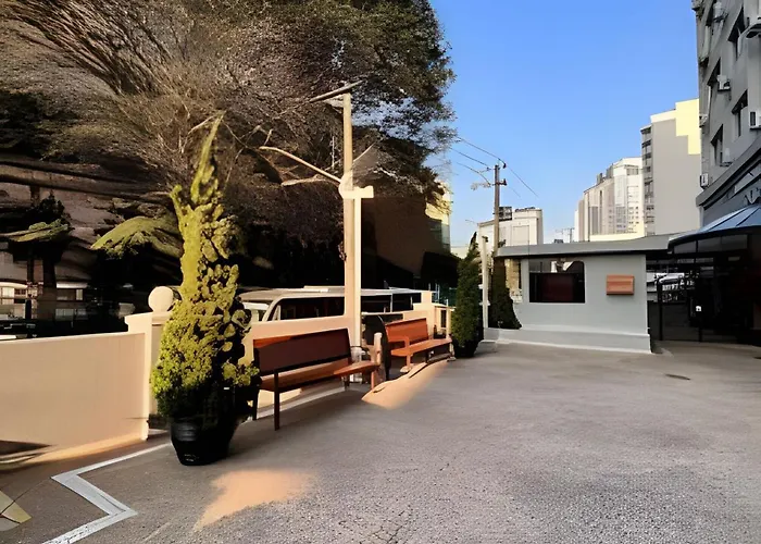 UNU 1006 Allianz: Piscina, Academia, Restaurante +