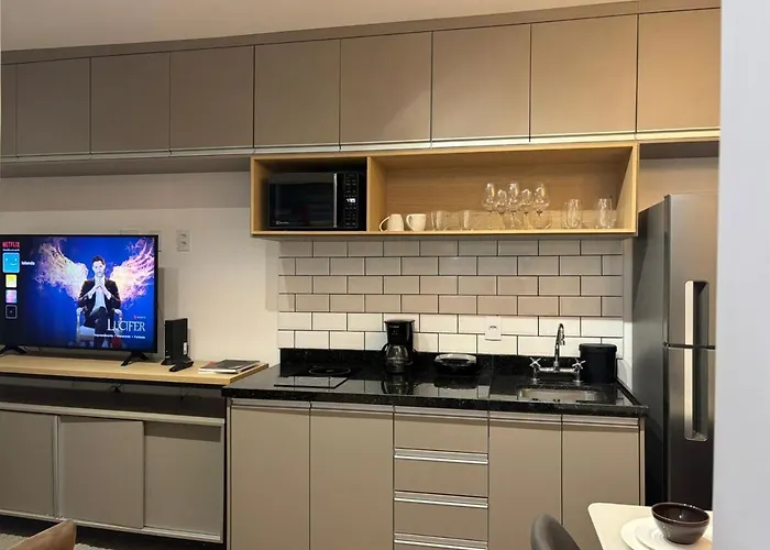 2 quartos em frente ao Allianz com 1 vaga gratuita e piscina no rooftop