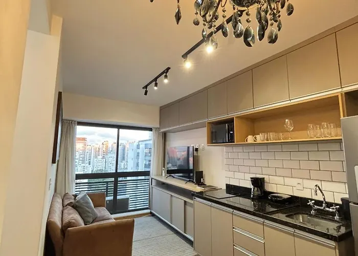 2 quartos em frente ao Allianz com 1 vaga gratuita e piscina no rooftop