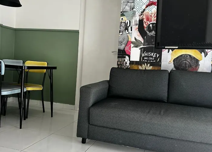 Relaxed And Cozy - For Fun Or Business