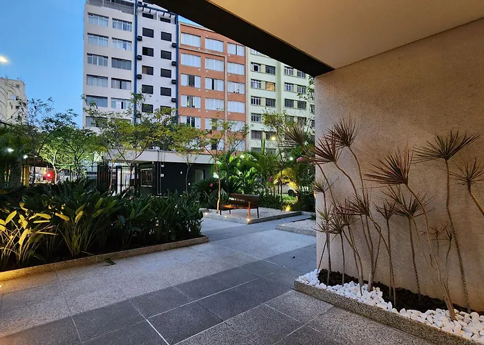 Apartamento com VISTA - PISCINA - SAUNA - GARAGEM - SANTA CECILIA