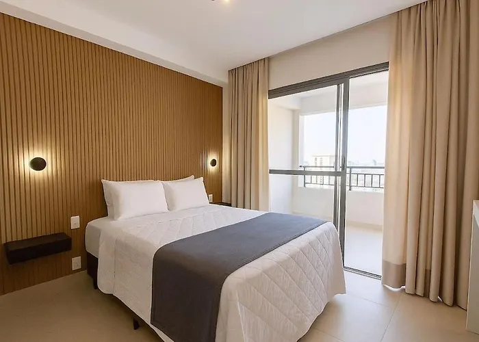 Otima localizacao metro Sacoma Aeroporto Congonhas Av Paulista Great location 80m subway near Av Paulista&Congonhas Airport Smart TV 50 free channels 600gb WiFi Pool Gym