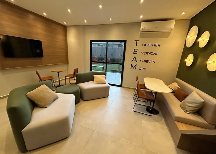 Moema URBAN Heaven - Piscina - Prox Metro - Prox Sh Ibirapuera - Cama Queen - Internet 500mbps - Ar cond - Cozinha completa - Academia - Churrasqueira