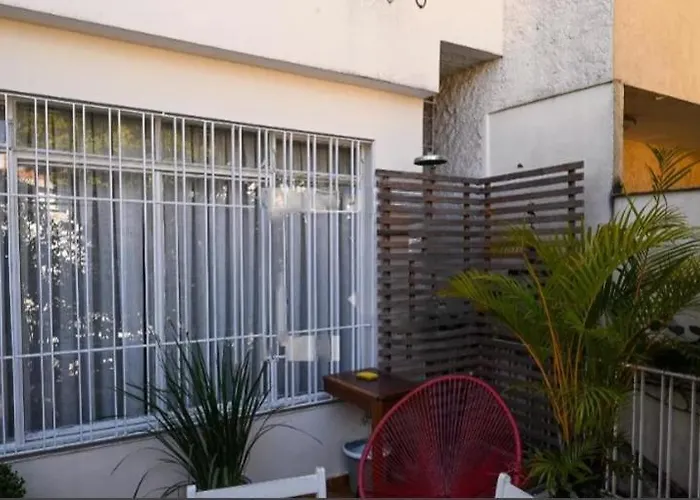 Linda Casa Ao Lado Do Parque