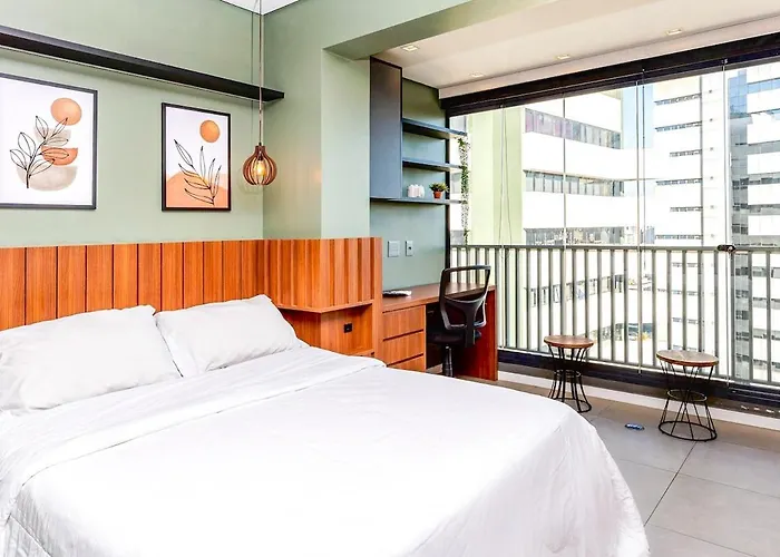 Studio moderno com vista e garagem em Liberdade metrô Vergueiro