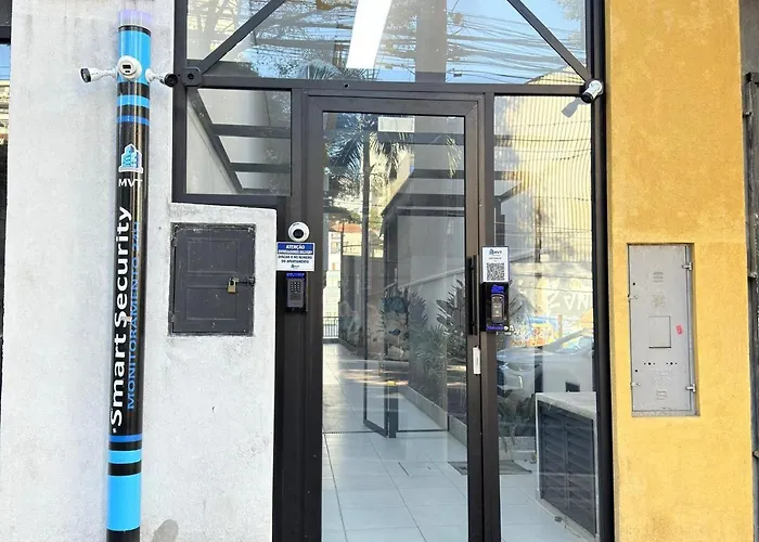 103NV Studio Liberdade SP 300 m Estação Liberdade acomoda ate 03 pessoas