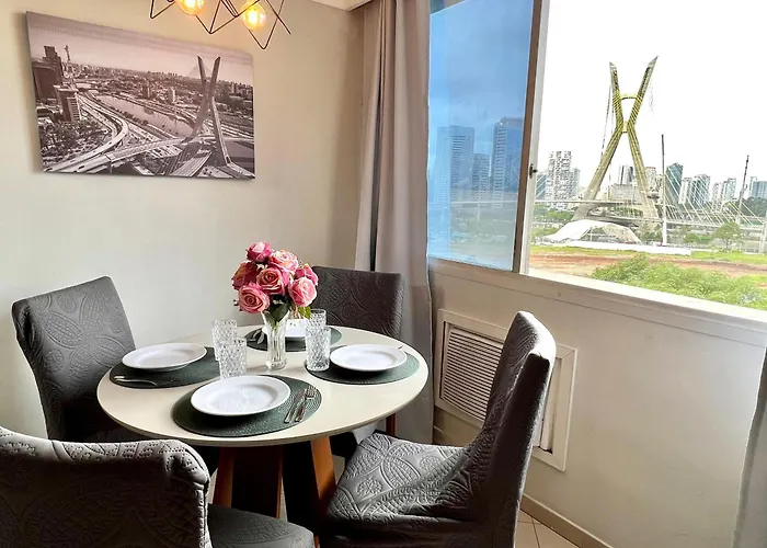 Apto Flat no Morumbi com Vista Incrível !