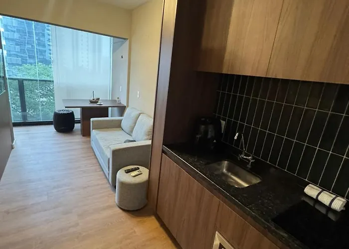 Raja 515 - Apartamento Confortável com Excelente Localização em São Paulo