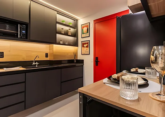 Apto novo e moderno - Próx.CGH e Faria Lima São Paulo