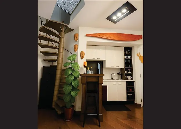 Apartamento duplex com muito charme próximo ao Parque Ibirapuera